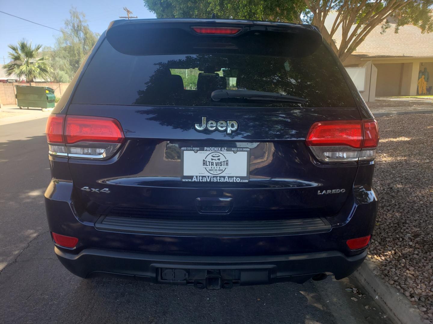 2014 /black Jeep Grand Cherokee laredo (1C4RJFAGXEC) with an 3.6L V6 DOHC 24V engine, 8 speed 4x4 transmission, located at 323 E Dunlap Ave., Phoenix, AZ, 85020, (602) 331-9000, 33.567677, -112.069000 - 2014 Jeep Grand Cherokee Laredo,......EXCELLENT condition,...... Ice Cold A/C front and rear, Clean Black interior with black cloth seats in near perfect condition, New brakes, Tune up, Touch scrren Stereo/CD player, satellite compatible, Phone sync, Bluetooth, This suv is gorgeous inside and out, I - Photo#7